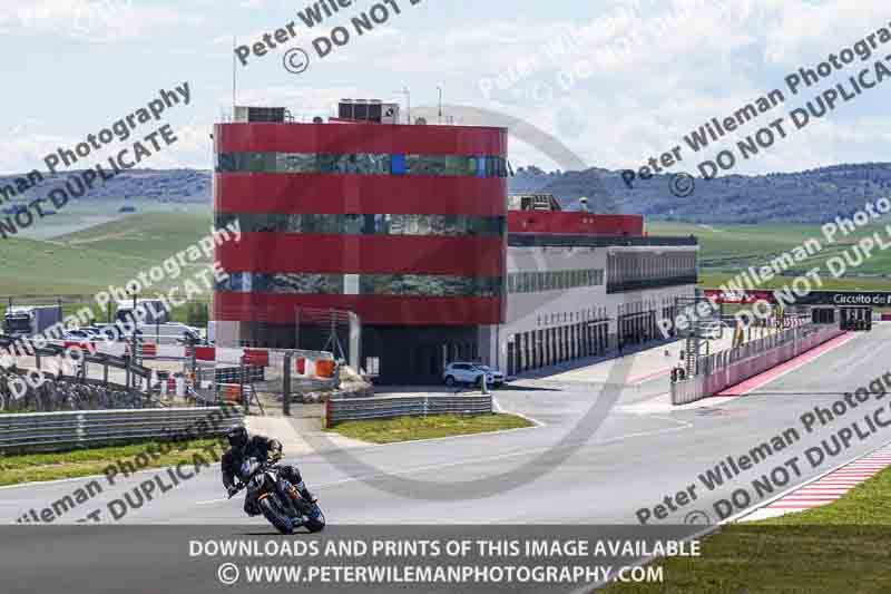 cadwell no limits trackday;cadwell park;cadwell park photographs;cadwell trackday photographs;enduro digital images;event digital images;eventdigitalimages;navarra;no limits trackdays;peter wileman photography;racing digital images;trackday digital images;trackday photos